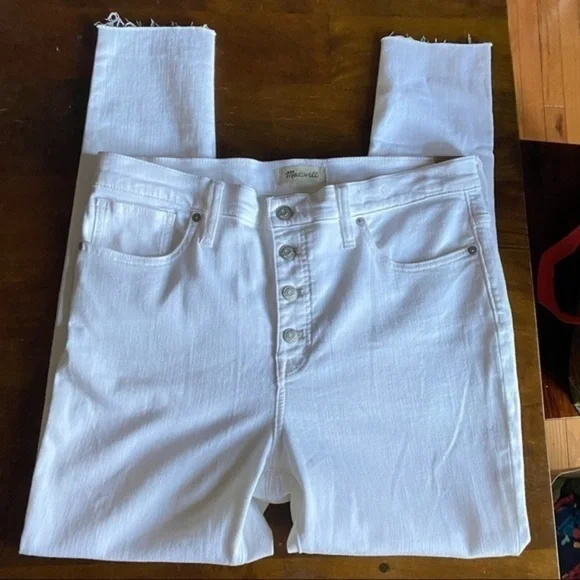 NWT Madewell 9” Skinny Button Front White Jeans - Size 32